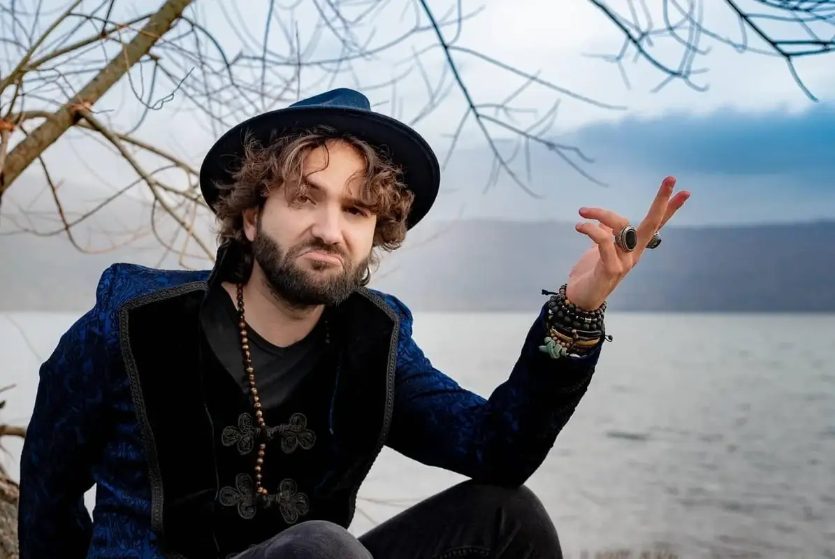 Barbascura X - Sono Qui Per Caos